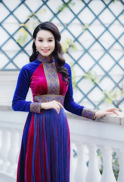 Xu Hướng Áo Dài Tết 2022: Vẫn Tràn Ngập Áo Dài Kết Hợp Váy Xòe » Festival  Fashion