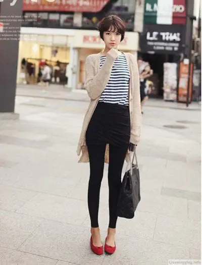 Mix quần Legging cùng áo khoác Cardigan cho mùa thu