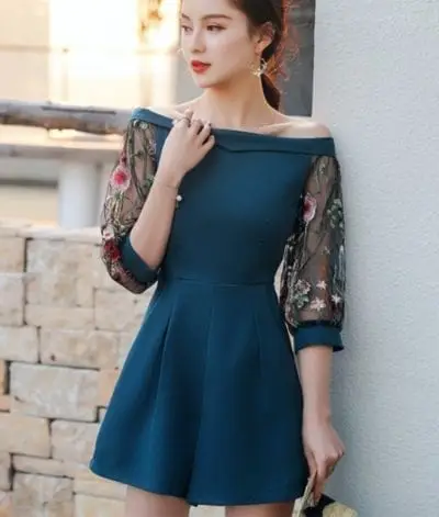 Jumpsuit bệch tay phối tay ren thêu – giá sỉ​ 215,000 – 265,000đ /cái.