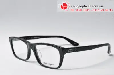 Young Optical Boutique cung cấp bộ sưu tập gọng kính chất lượng cao, mang đến cho khách hàng những sản phẩm an toàn tuyệt đối cho sức khỏe đôi mắt